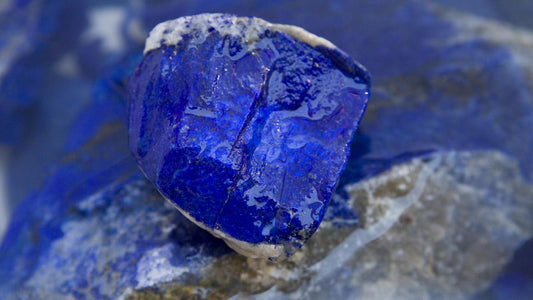 Lapis Lazuli Meaning: Taoist Stone for Truth & Vision