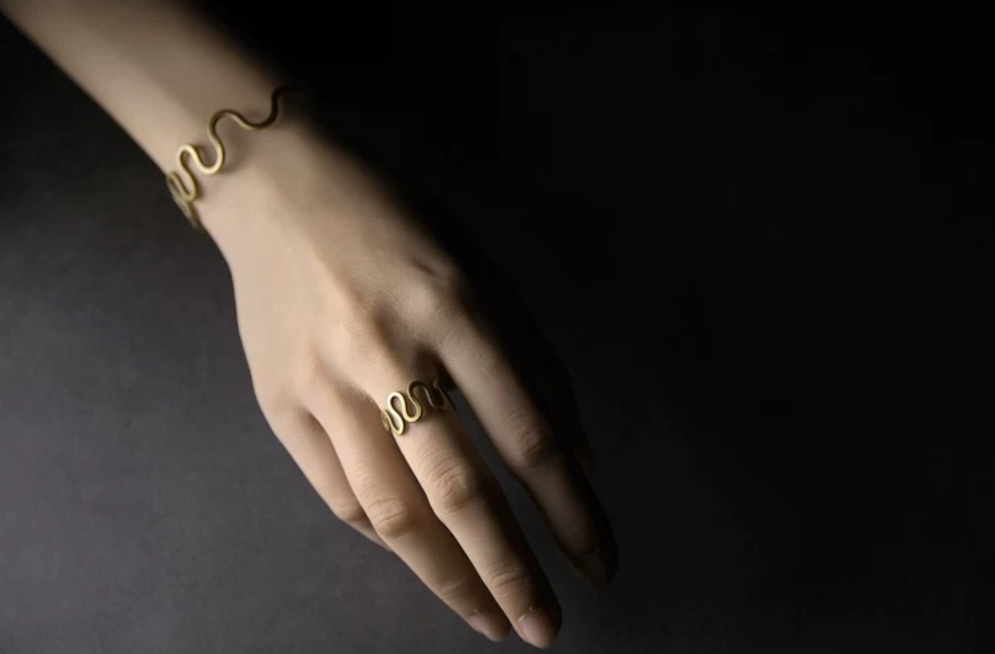 Vintage Tao Wave Brass Ring